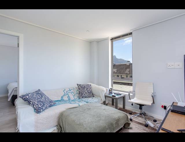 2 BEDROOM APARTMENT FOR SALE IN KENILWORTH UPPER